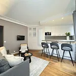 Lovely Apartment In Le Marais